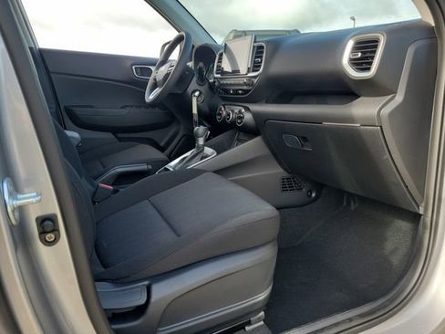 New 2026 Hyundai Venue SE image 16