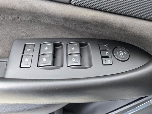 Used 2018 Cadillac Escalade ESV Platinum image 18