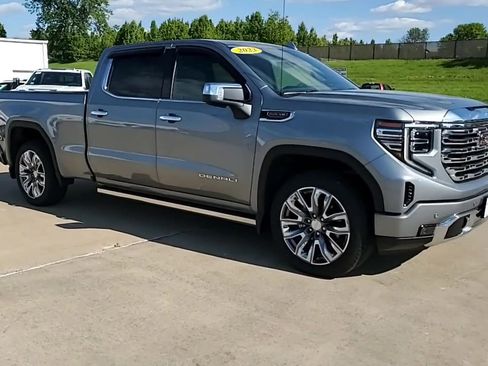 Used 2023 GMC Sierra 1500 Denali w/ Denali Reserve Package AWD/4WD image 2