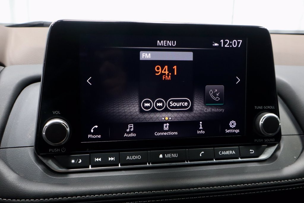 Certified 2023 Nissan Rogue SV w/ SV Premium B Package AWD/4WD image 3