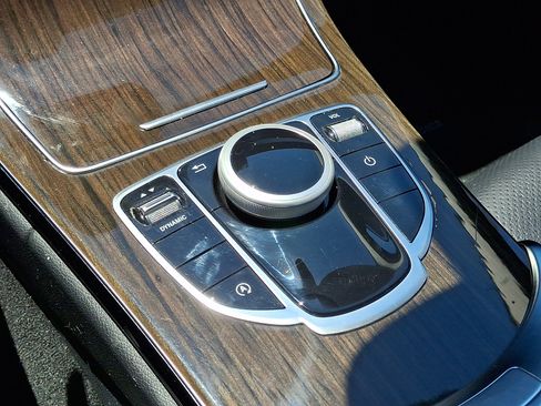 Used 2017 Mercedes-Benz C 300 4MATIC Sedan image 17
