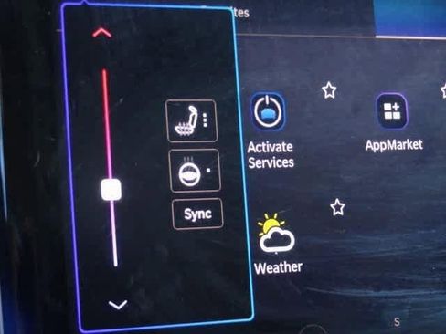 Used 2023 Jeep Grand Cherokee Limited image 28