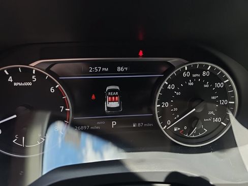 Used 2023 Nissan Rogue SV AWD/4WD image 16