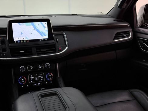 Used 2021 Chevrolet Tahoe Z71 w/ Z71 Signature Package AWD/4WD image 30