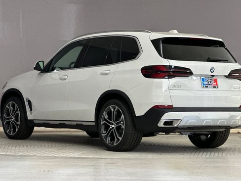 New 2026 BMW X5 sDrive40i image 3