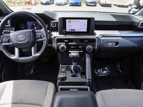 Certified 2025 Toyota 4Runner SR5 AWD/4WD image 12