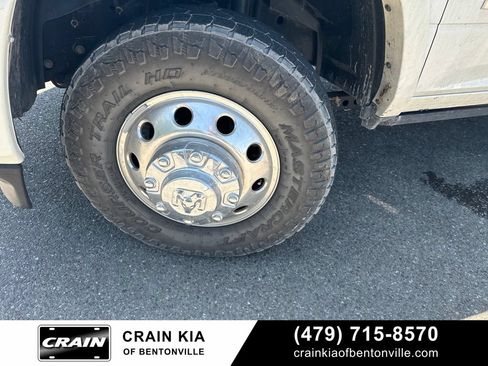 Used 2022 RAM 3500 Limited AWD/4WD image 11