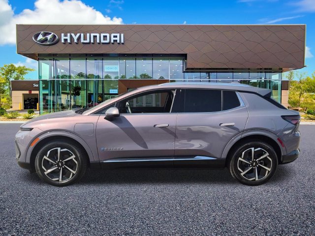 Used 2024 Chevrolet Equinox EV LT FWD image 4