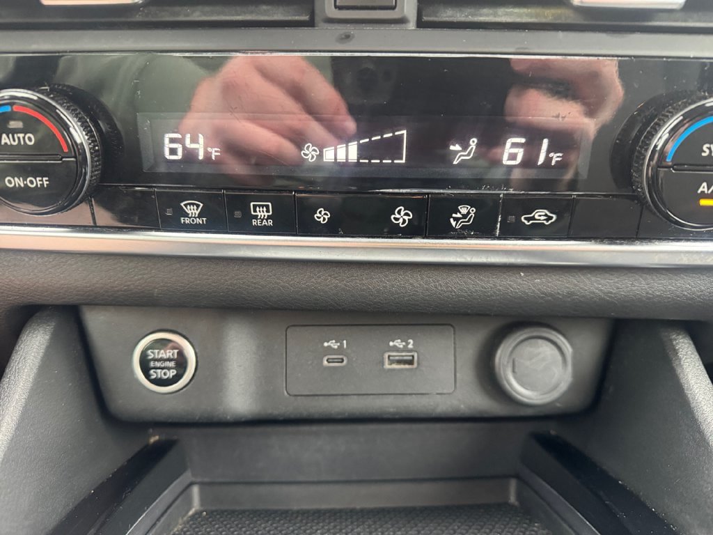 Used 2023 Nissan Rogue SV FWD image 25