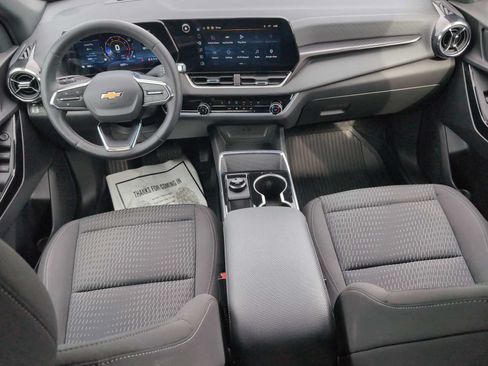 Used 2026 Chevrolet Equinox LT w/ Safety and Technology Package FWD image 20