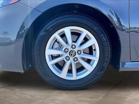 Used 2025 Toyota Camry LE FWD image 33