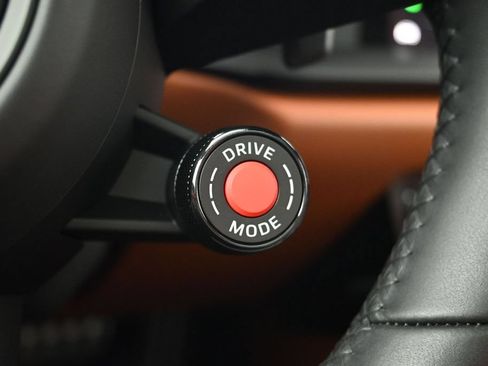 Certified 2025 Porsche 911 Carrera 4 GTS AWD/4WD image 25