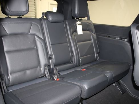 New 2026 Lincoln Navigator L Reserve w/ Jet Appearance Package image 36