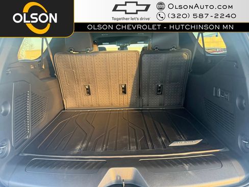 New 2026 Chevrolet Suburban LT w/ Comfort Package image 16