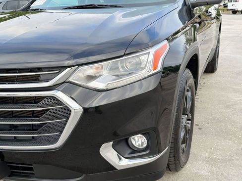 Certified 2021 Chevrolet Traverse LT image 10