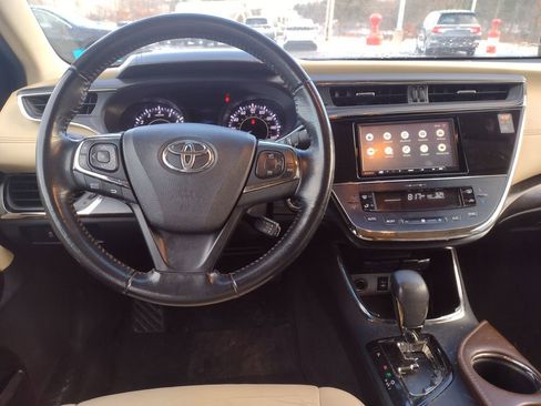 Used 2016 Toyota Avalon XLE Premium image 21