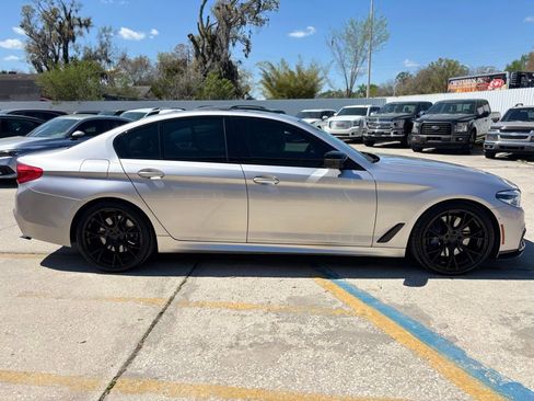 Used 2019 BMW M550i xDrive w/ Dynamic Handling Package image 6