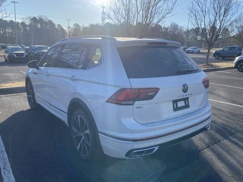 Certified 2024 Volkswagen Tiguan SEL R-Line image 15