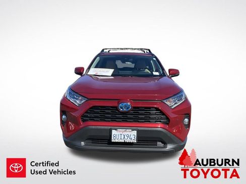 Certified 2021 Toyota RAV4 XLE Premium AWD/4WD image 3