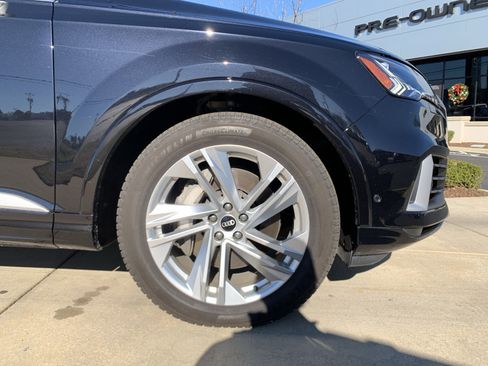 Used 2021 Audi Q7 3.0T Prestige image 13
