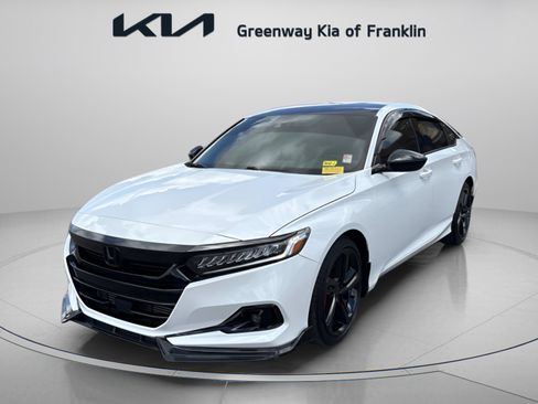 Used 2022 Honda Accord Sport image 3