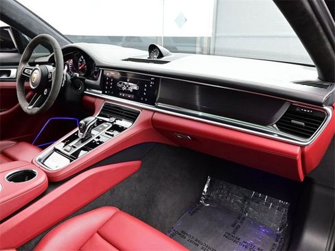 Used 2022 Porsche Panamera GTS w/ Premium Package image 19