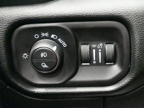 New 2026 RAM 1500 Big Horn AWD/4WD image 24