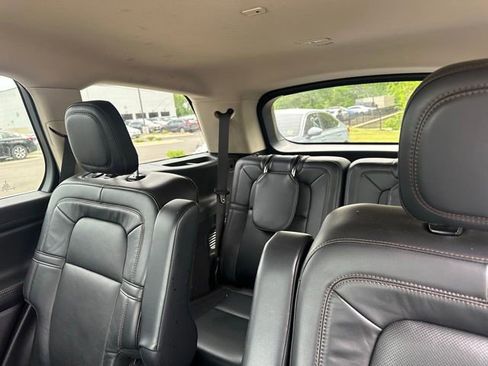 Used 2020 Lincoln Aviator Reserve w/ Elements Package Plus RWD image 10