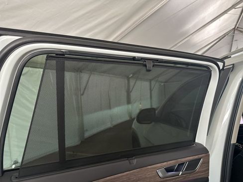 New 2026 Volkswagen Atlas SEL AWD/4WD image 16