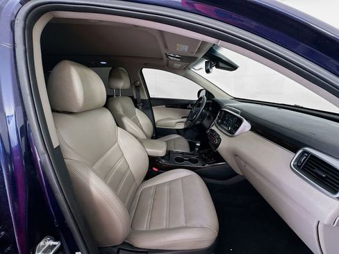 Used 2020 Kia Sorento EX FWD image 28