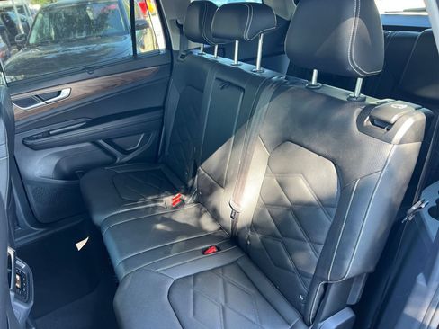 Used 2026 Volkswagen Atlas SE FWD image 39