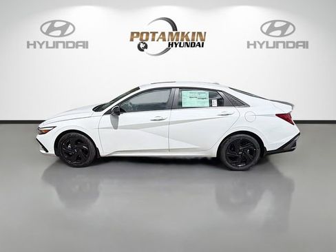 New 2026 Hyundai Elantra SEL Sport Premium FWD image 8