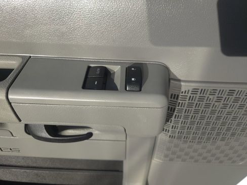 Used 2022 Ford E-350 and Econoline 350 Super Duty w/ Power Windows & Locks Group RWD image 15