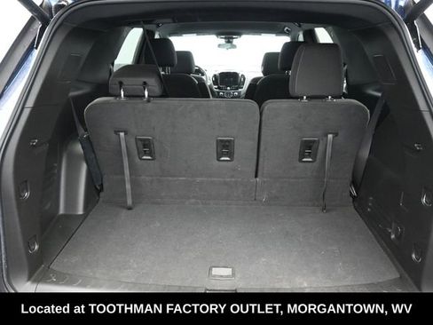 Used 2023 Chevrolet Traverse LT AWD/4WD image 6