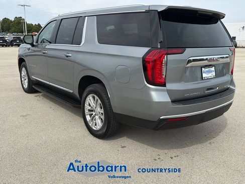 Used 2023 GMC Yukon XL SLT AWD/4WD image 4