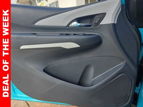 Used 2021 Chevrolet Bolt Premier image 25