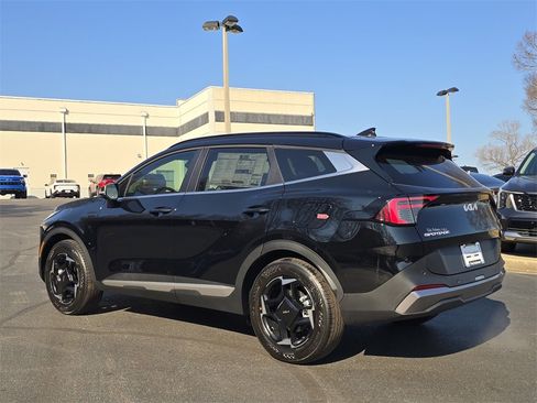 New 2026 Kia Sportage EX image 5
