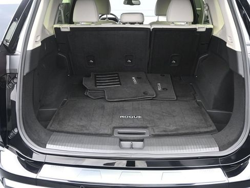 Used 2025 Nissan Rogue SL AWD/4WD image 20