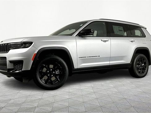 New 2025 Jeep Grand Cherokee L Altitude image 1