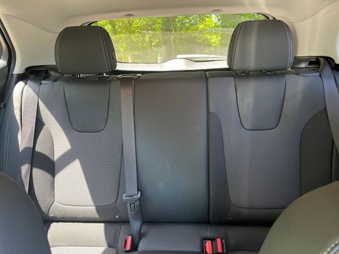 Used 2025 Buick Encore GX Preferred image 37