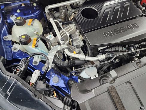 Used 2023 Nissan Rogue SV image 19