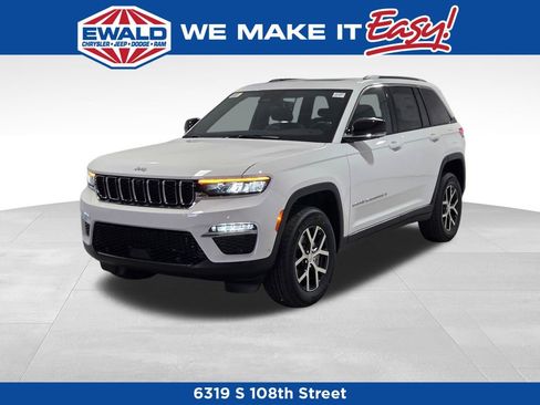 New 2025 Jeep Grand Cherokee Limited w/ Luxury Tech Group II image 16