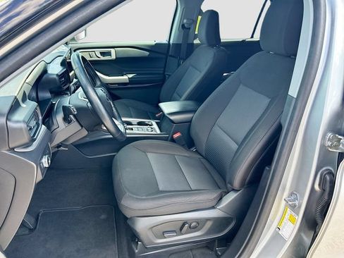 Certified 2022 Ford Explorer XLT w/ Class IV Trailer Tow Package AWD/4WD image 27