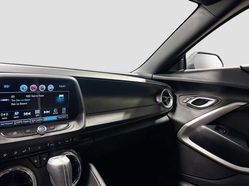 Used 2017 Chevrolet Camaro SS RWD image 20