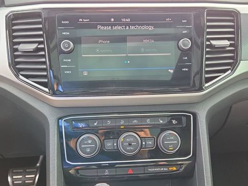 Used 2022 Volkswagen Atlas Cross Sport SEL Premium R-Line w/ Cross Sport MDO Package AWD/4WD image 22
