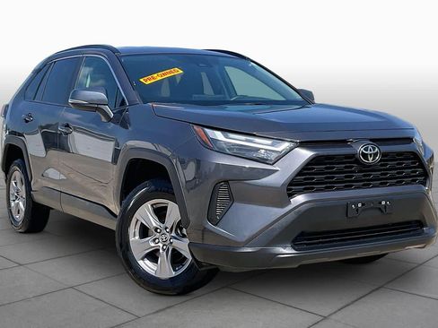 Used 2024 Toyota RAV4 XLE FWD image 3