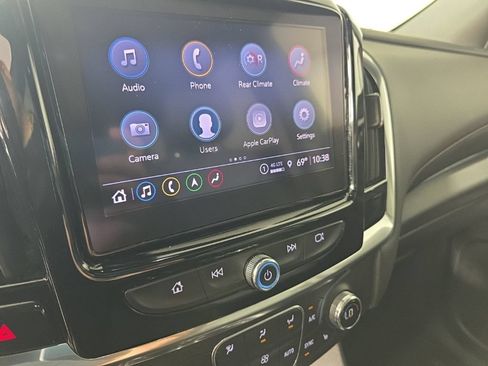 Used 2022 Chevrolet Traverse RS AWD/4WD image 18