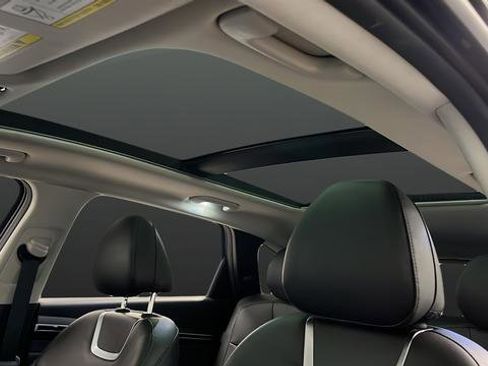 Used 2024 Hyundai Tucson Limited image 12