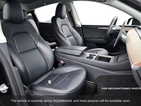 Used 2023 Tesla Model Y Long Range image 8