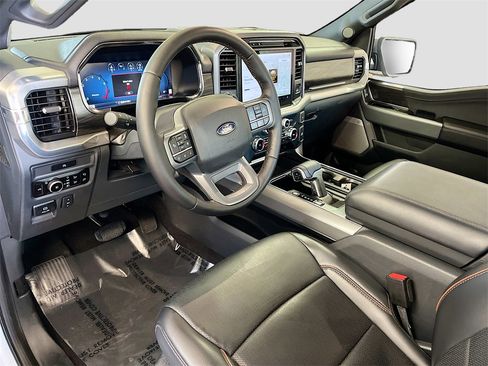 Used 2025 Ford F150 Lariat w/ FX4 Off-Road Package image 9